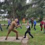 Техніка, навички та швидкість: у Самгородку дітей вчили основ ножового фехтування